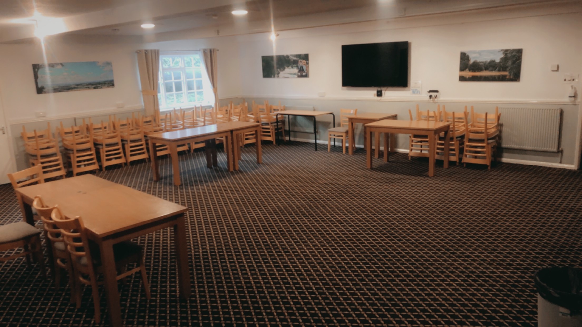 Devizes and District Conservative Club - Seminar Room